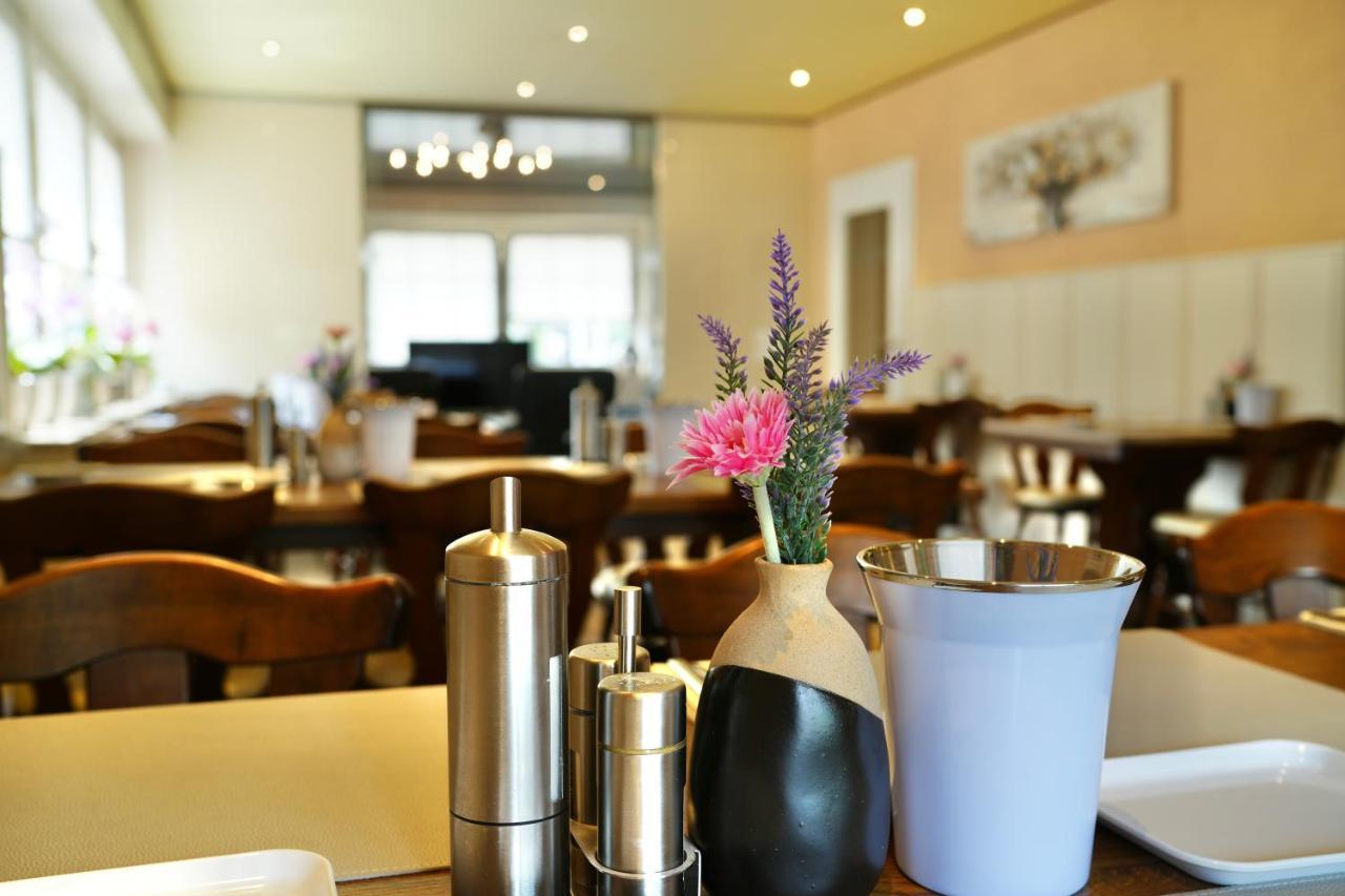 Hotel Imperial Krefeld Bagian luar foto