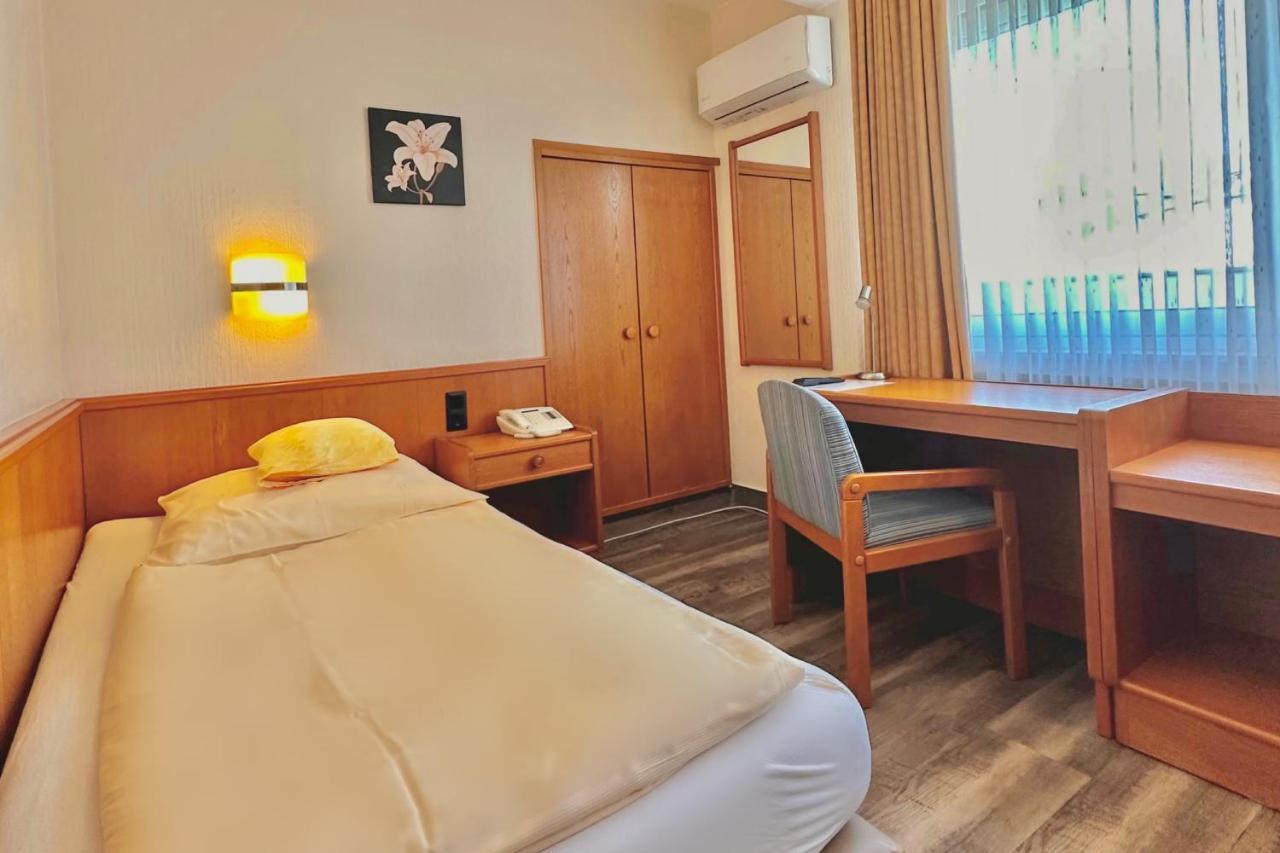 Hotel Imperial Krefeld Bagian luar foto