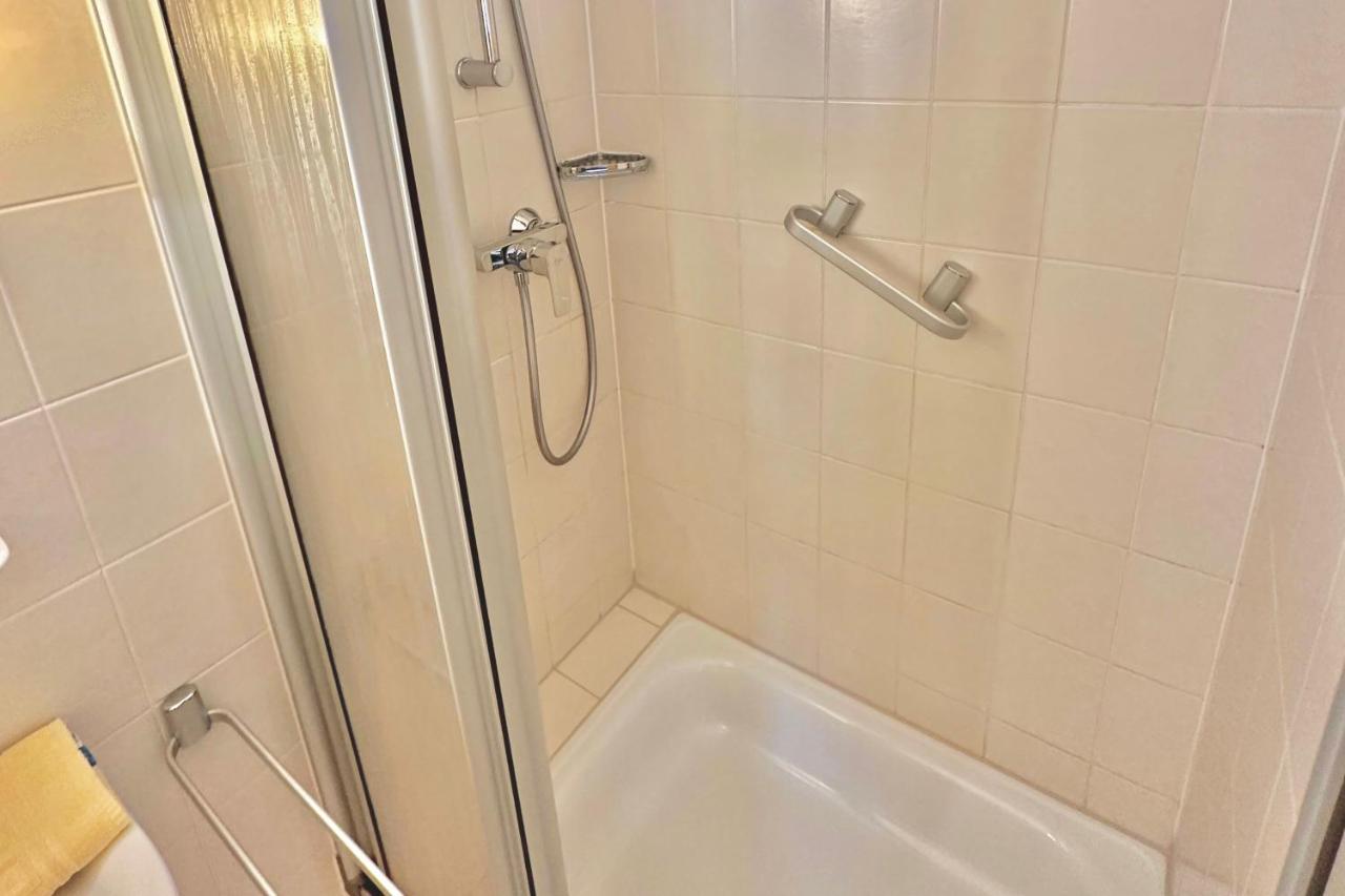 Hotel Imperial Krefeld Bagian luar foto