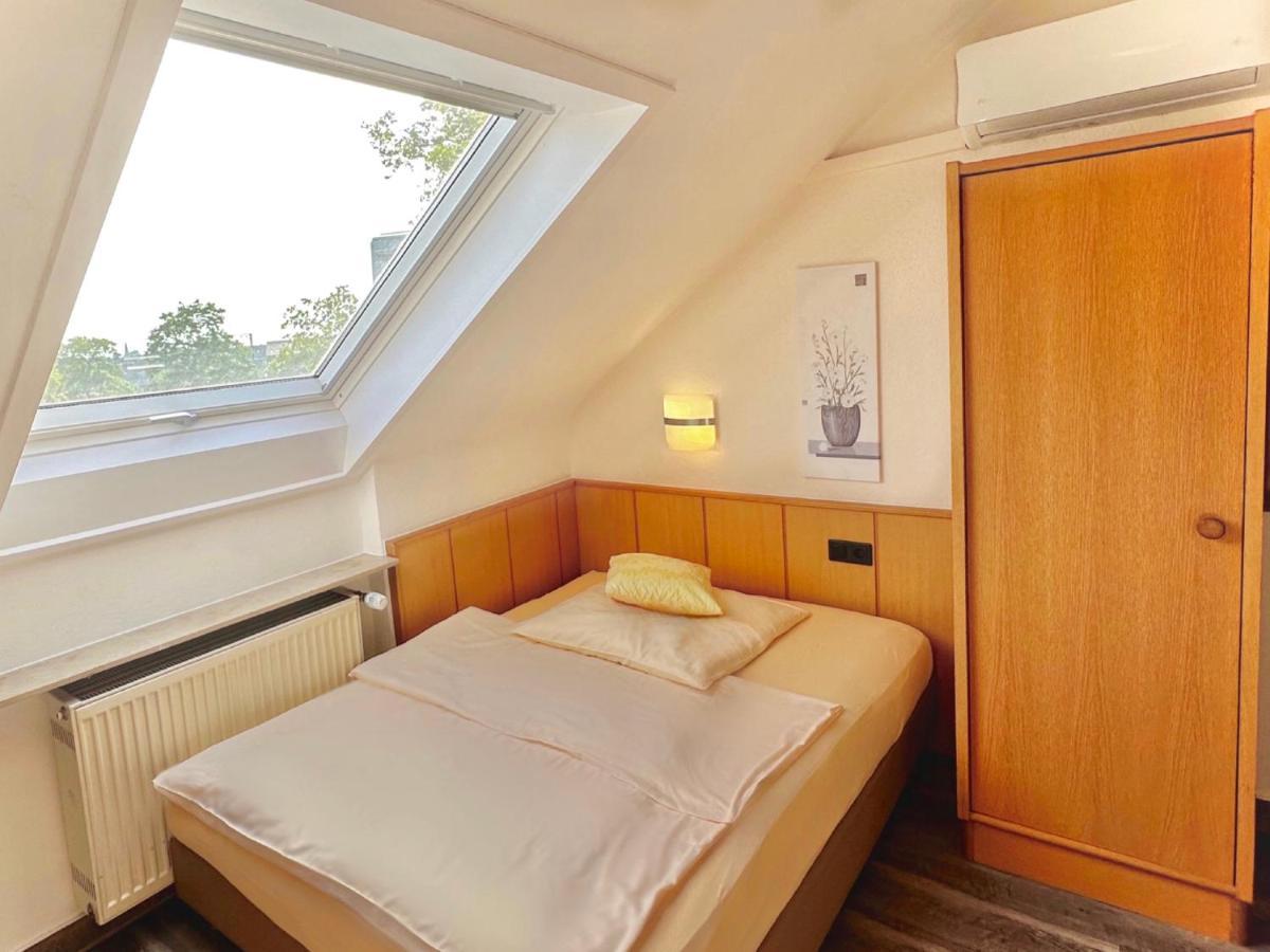Hotel Imperial Krefeld Bagian luar foto