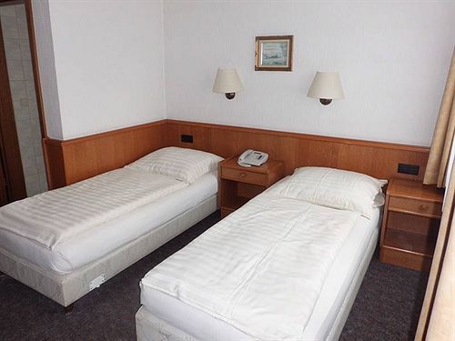 Hotel Imperial Krefeld Bagian luar foto